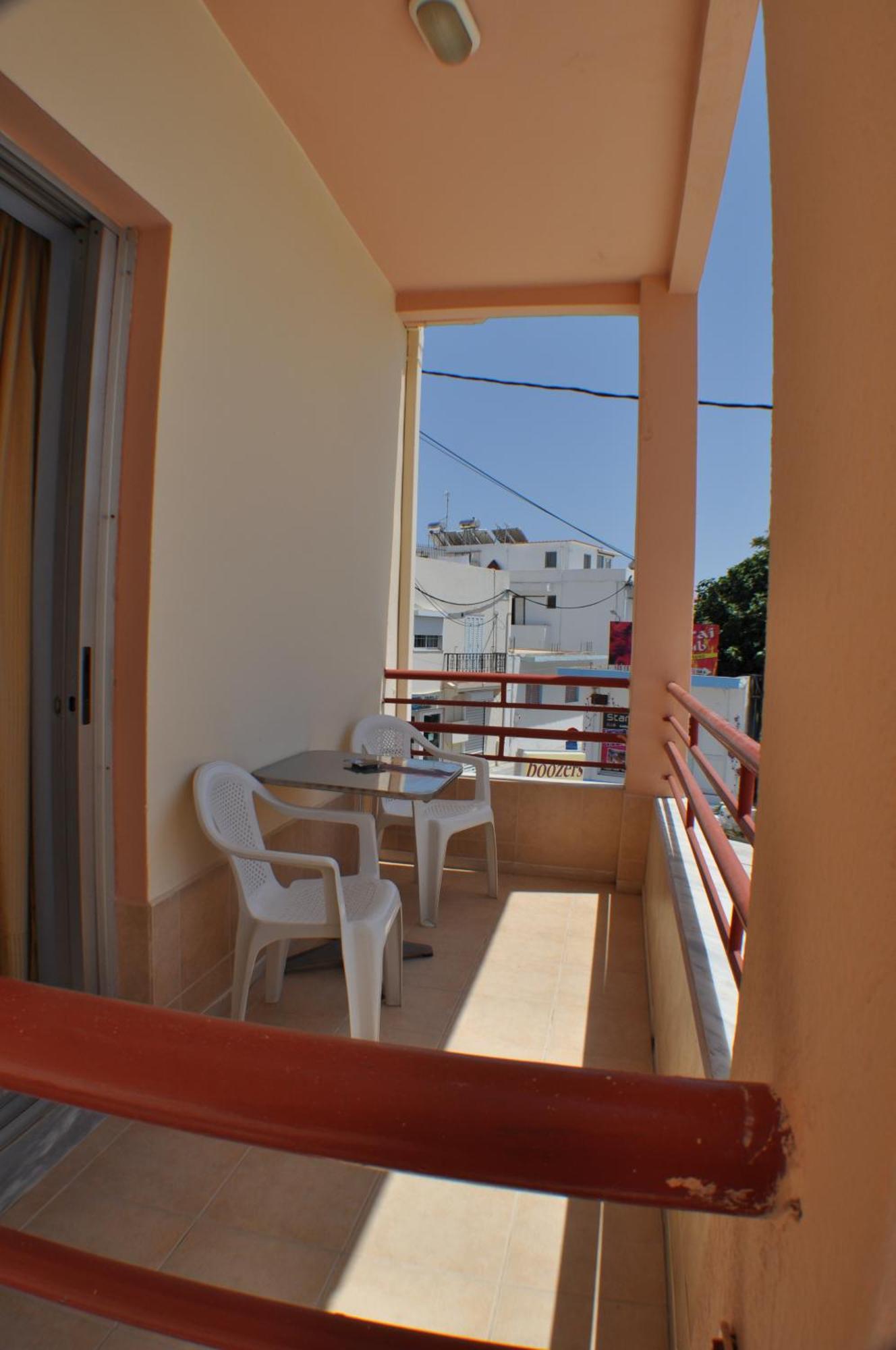 Zouboulia Apartments Kardamena  Rum bild